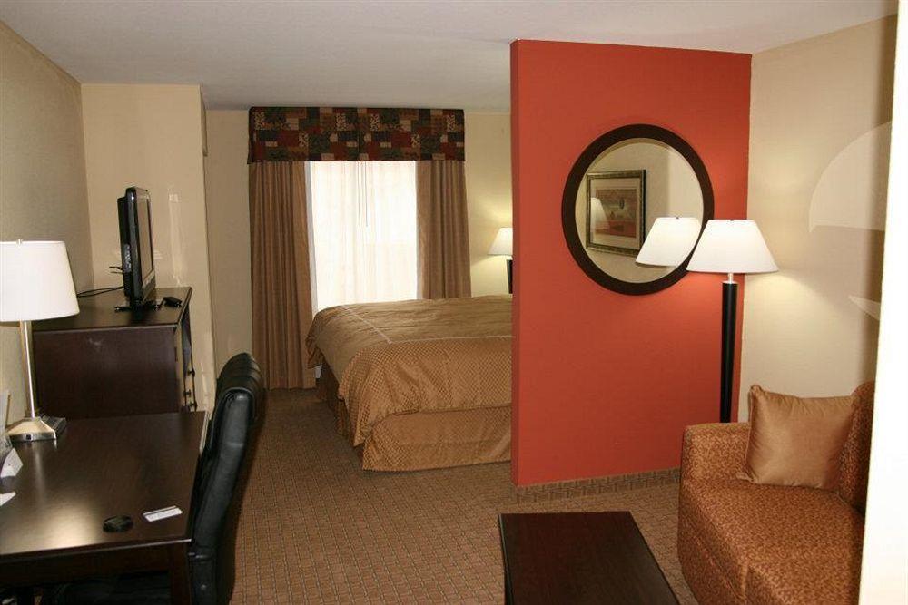 Comfort Suites Bloomington I-55 And I-74 Luaran gambar